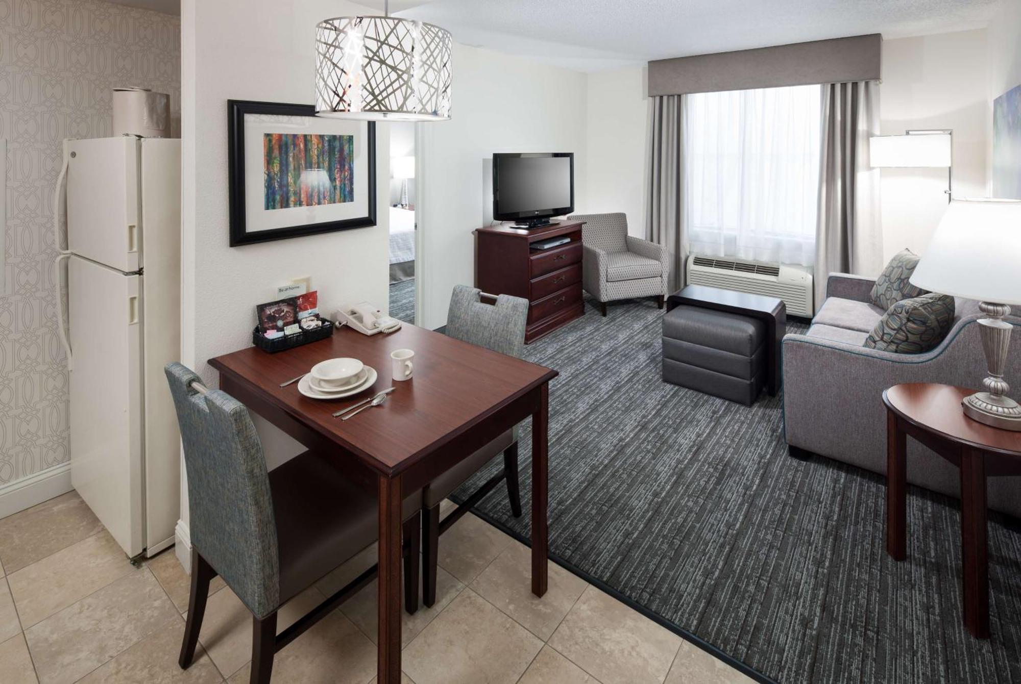 Homewood Suites By Hilton Huntsville-Village Of Providence Экстерьер фото